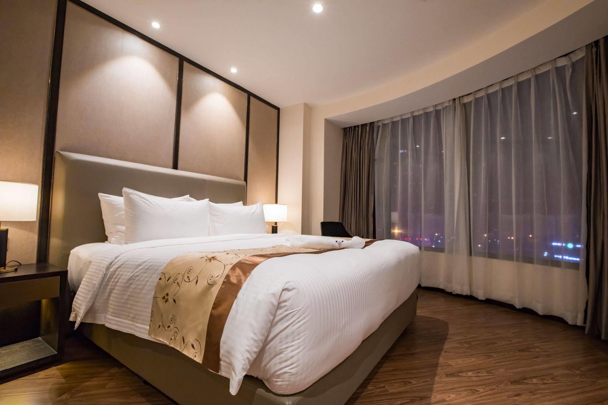 Ramada Shanghai Songjiang Eksteriør billede